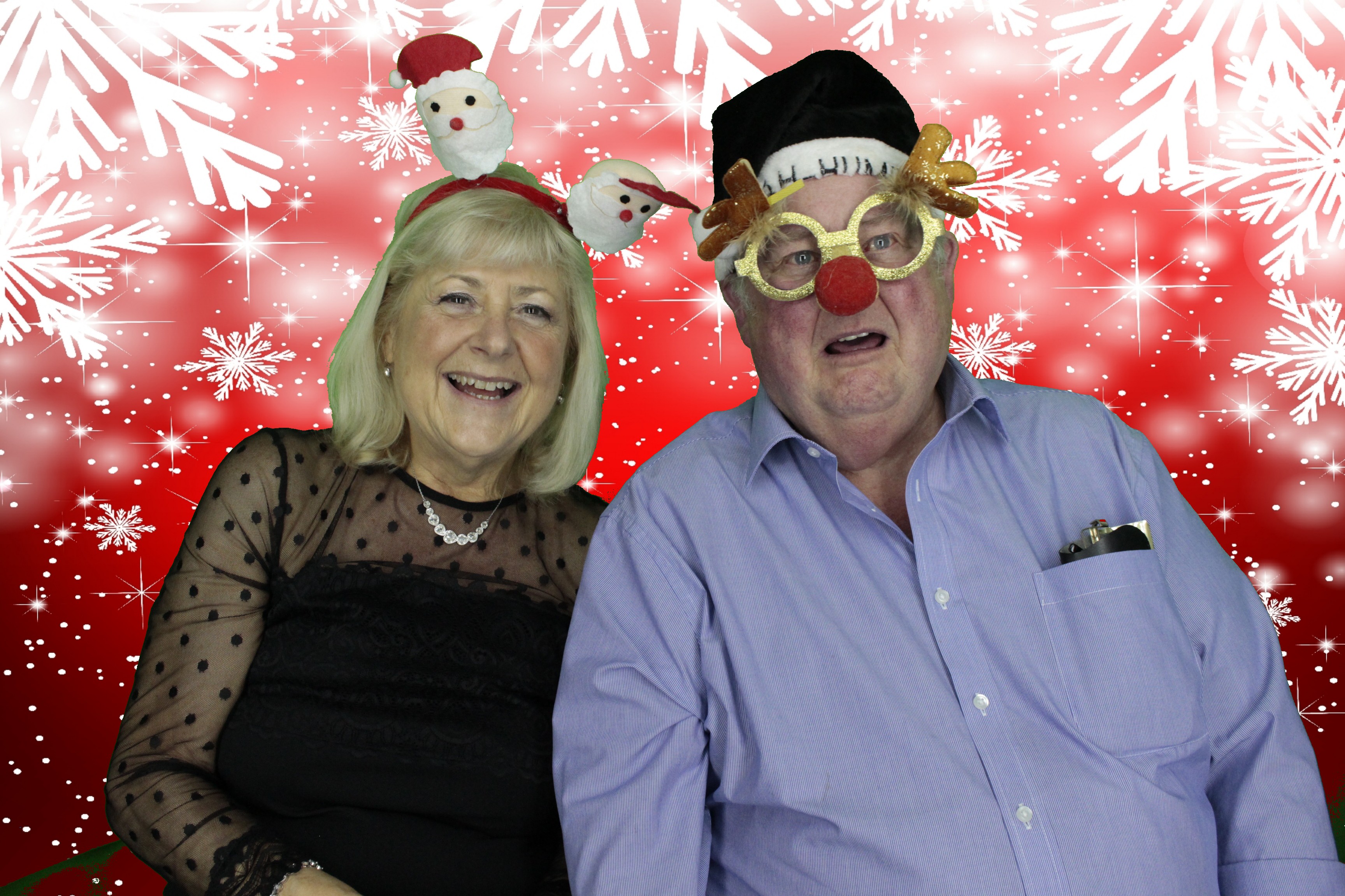 Silvermere Christmas Party | View more photos from the event at gallery.myphotoboothexperience.co.uk/u/MyPhotoBoothExperienceLtd/Silvermere-Christmas-Party-3